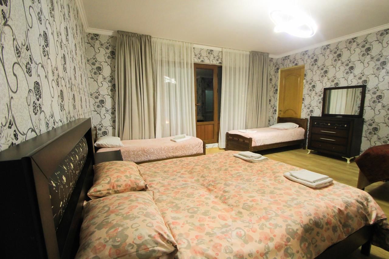 Отель Hotel Level Местиа